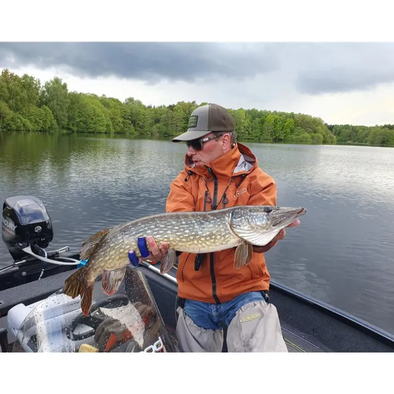 Guide Mouche Carnassiers Auvergne Mickael Miclet